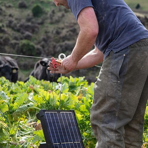 Gallagher S200 Solar Energizer - Image 3